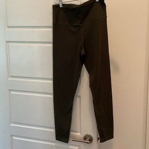 Women’s olive green Leggings